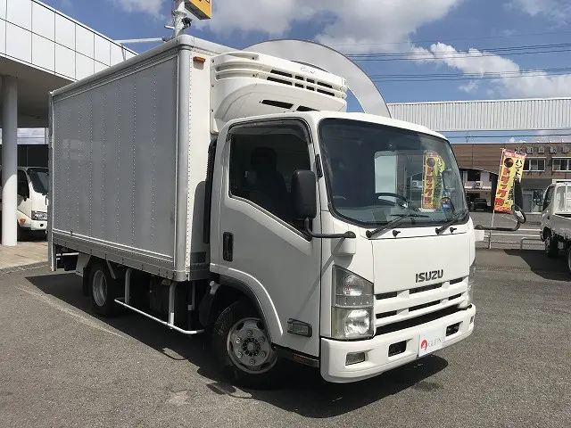 いすゞ エルフ BKG-NPR85AN(2WD)の写真3