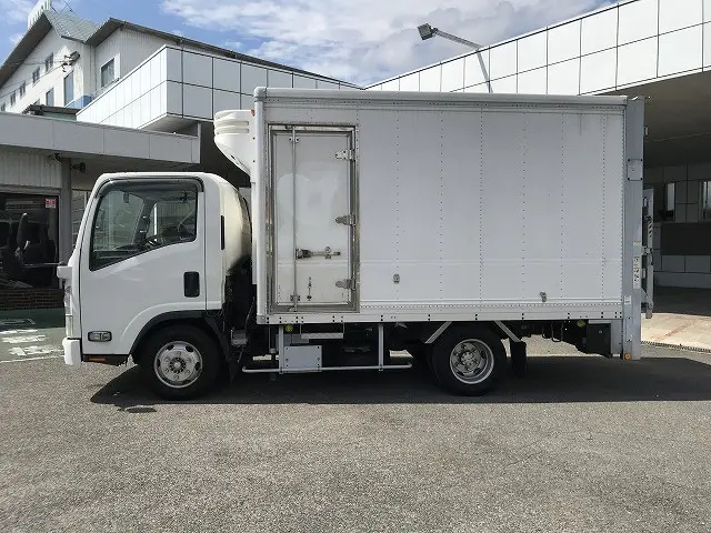 いすゞ エルフ BKG-NPR85AN(2WD)の写真7