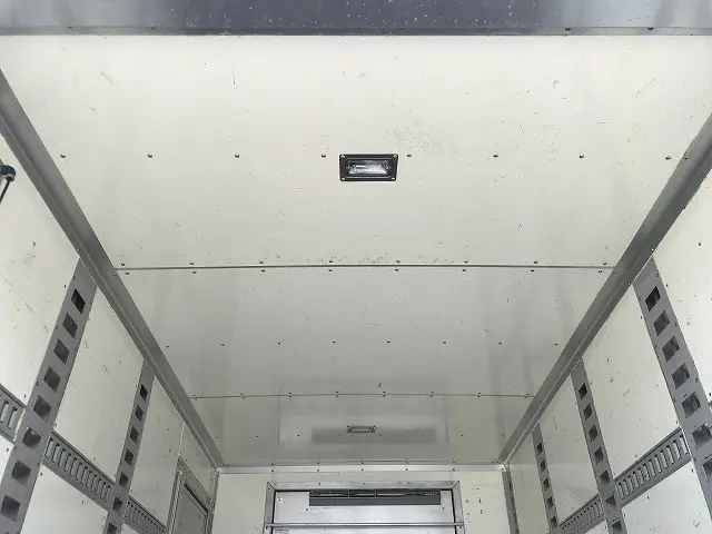 いすゞ エルフ BKG-NPR85AN(2WD)の写真18