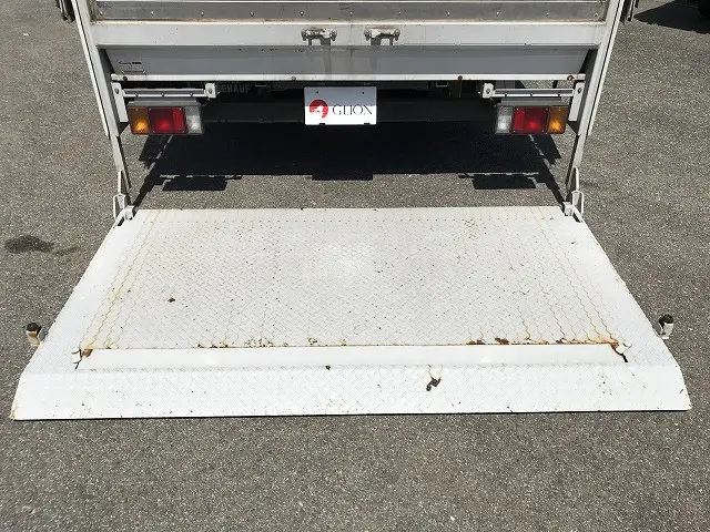 いすゞ エルフ BKG-NPR85AN(2WD)の写真23