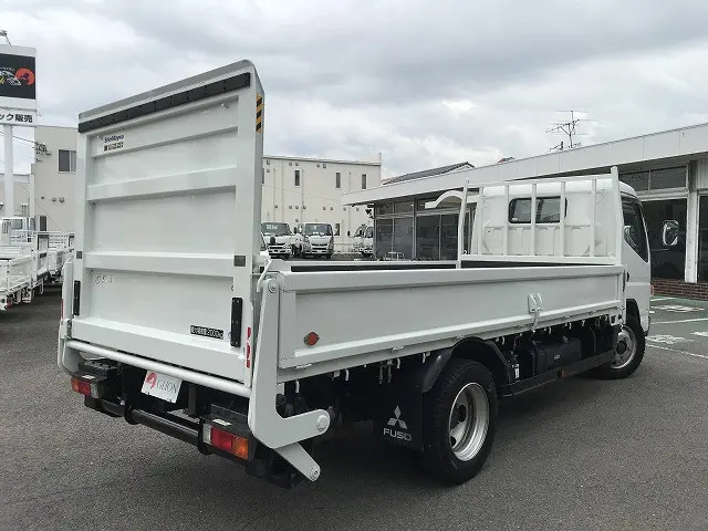 三菱 キャンター TPG-FEA50(2WD)の写真6