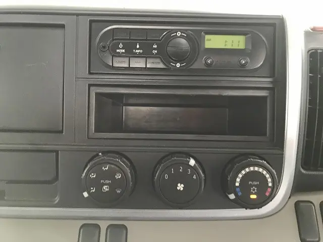 三菱 キャンター TPG-FEA50(2WD)の写真28