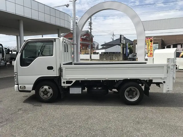 いすゞ エルフ TRG-NJR85A(2WD)の写真7