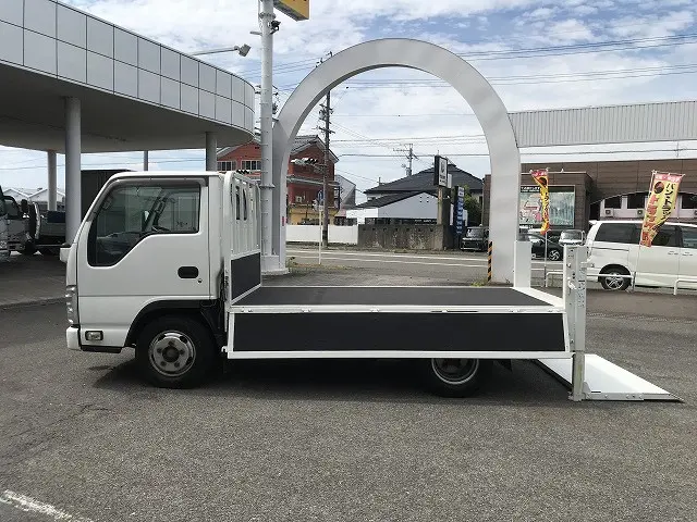 いすゞ エルフ TRG-NJR85A(2WD)の写真14
