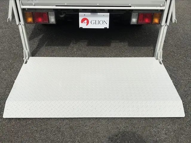 いすゞ エルフ TRG-NJR85A(2WD)の写真17