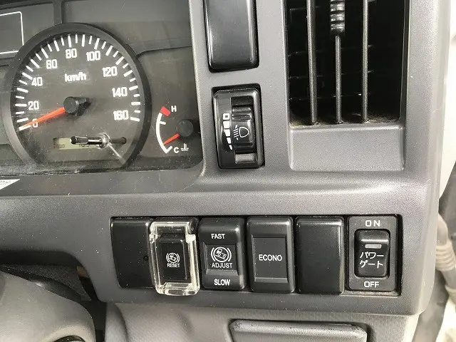 いすゞ エルフ TRG-NJR85A(2WD)の写真31