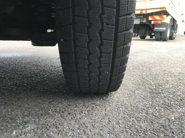いすゞ エルフ TRG-NJR85A(2WD)の写真45