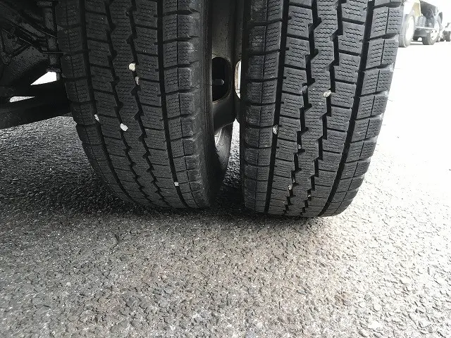 いすゞ エルフ TRG-NJR85A(2WD)の写真48