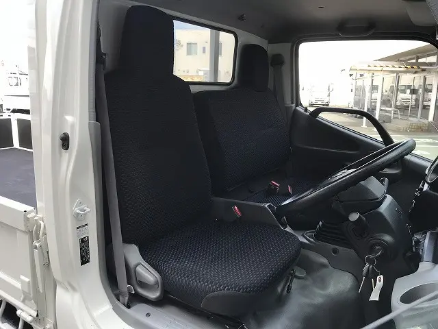 日野 デュトロ 2RG-XZU605M(2WD)の写真37