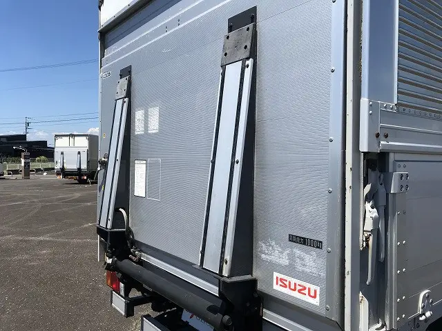 いすゞ エルフ TRG-NPR85AN(2WD)の写真17