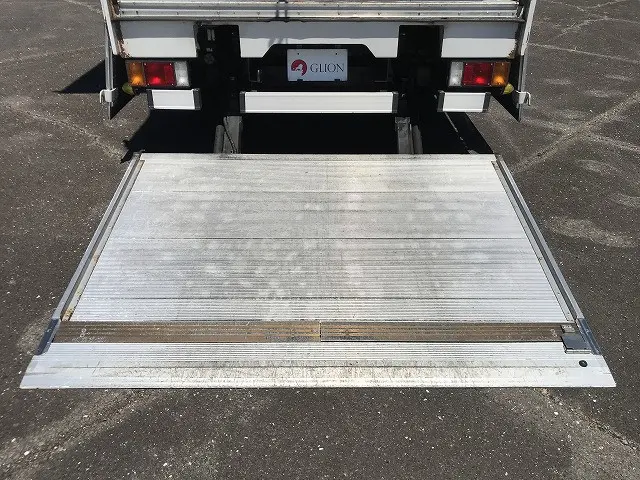 いすゞ エルフ TRG-NPR85AN(2WD)の写真18