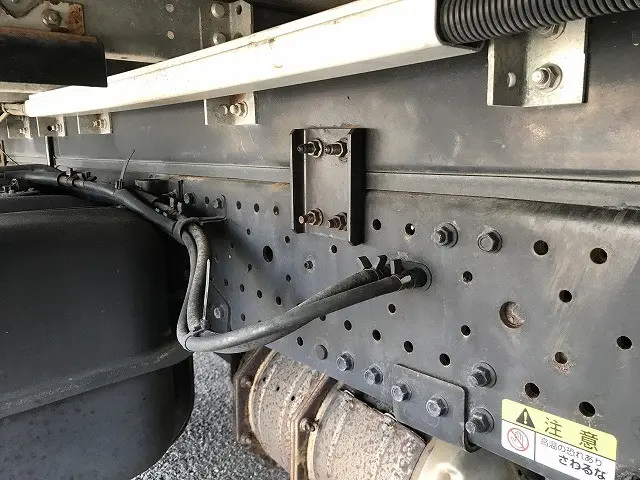 いすゞ エルフ TRG-NPR85AN(2WD)の写真34