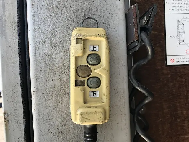 いすゞ エルフ TRG-NPR85AN(2WD)の写真46