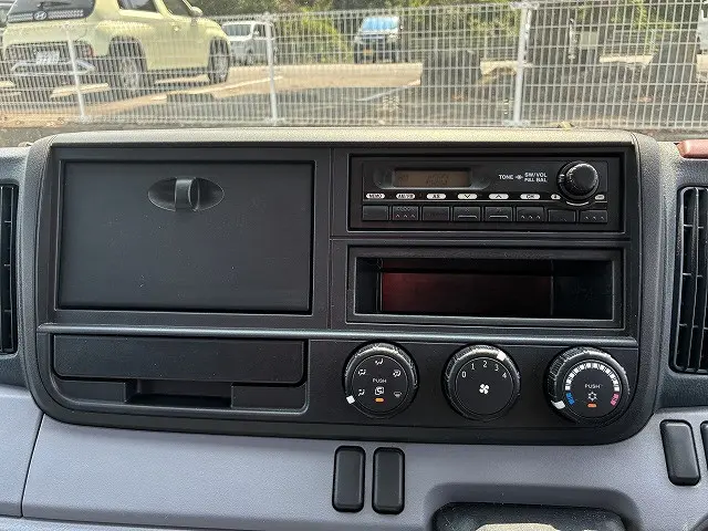 三菱 キャンター TKG-FEA50(2WD)の写真34