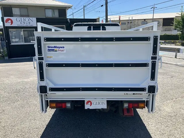 三菱 キャンター TPG-FBA20(2WD)の写真7