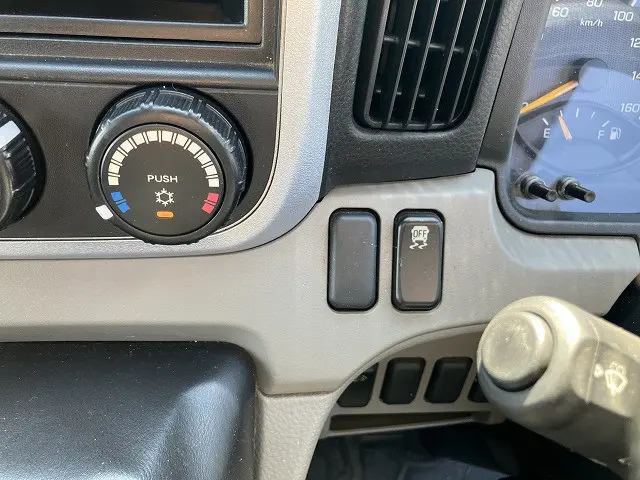 三菱 キャンター TPG-FBA20(2WD)の写真32