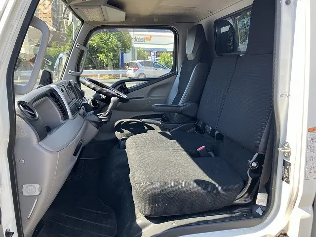 三菱 キャンター TPG-FBA20(2WD)の写真38