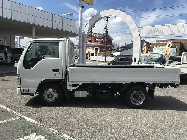 いすゞ エルフ TPG-NJR85A(2WD)の写真7