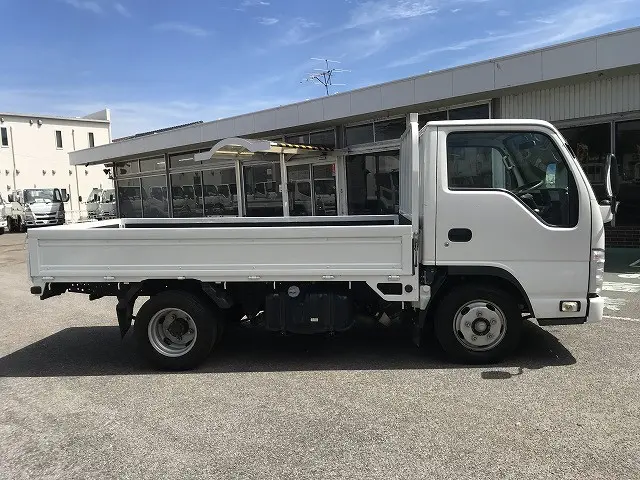 いすゞ エルフ TPG-NJR85A(2WD)の写真8