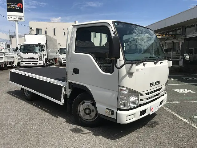 いすゞ エルフ TPG-NJR85A(2WD)の写真10