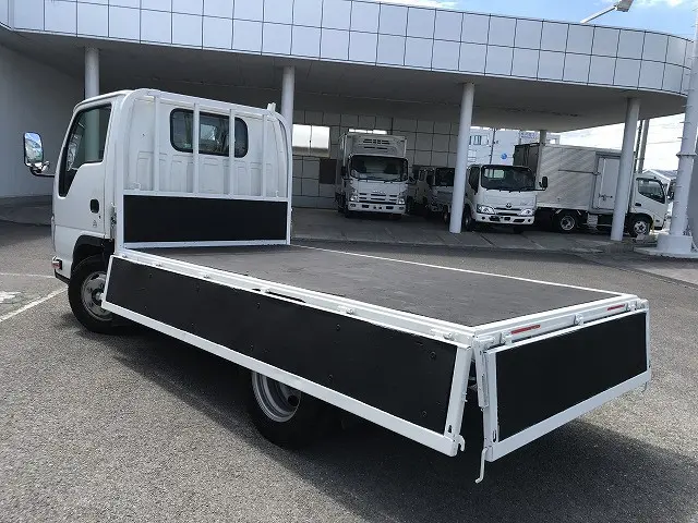 いすゞ エルフ TPG-NJR85A(2WD)の写真11