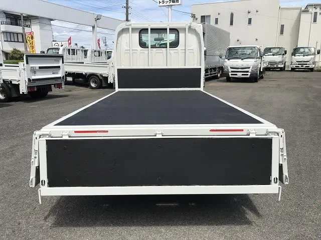 いすゞ エルフ TPG-NJR85A(2WD)の写真12