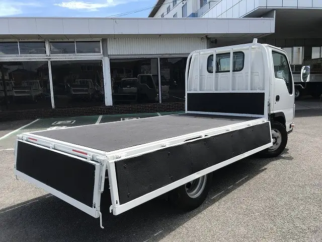 いすゞ エルフ TPG-NJR85A(2WD)の写真13