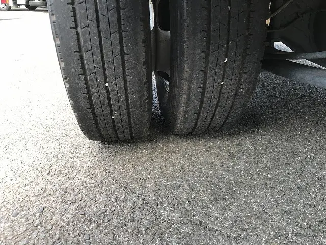 いすゞ エルフ TPG-NJR85A(2WD)の写真47
