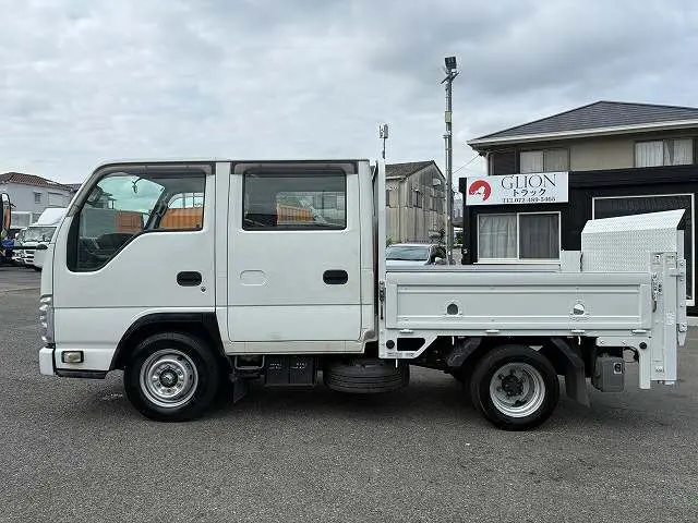 いすゞ エルフ TPG-NHR85A(2WD)の写真4