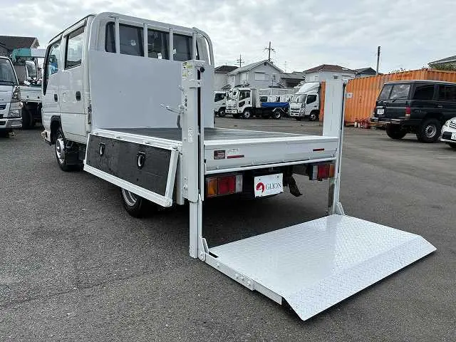 いすゞ エルフ TPG-NHR85A(2WD)の写真15