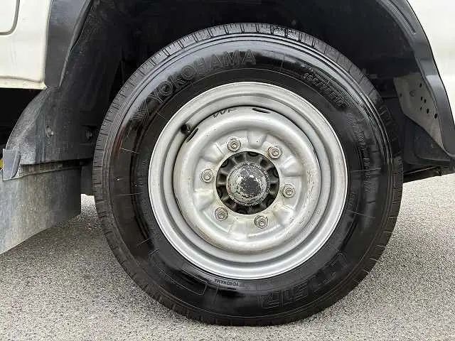いすゞ エルフ TPG-NHR85A(2WD)の写真25