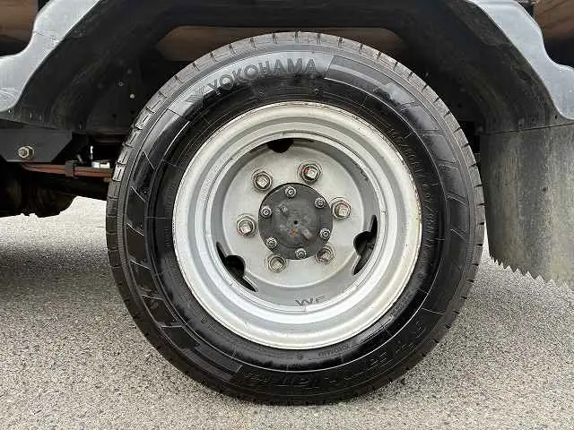 いすゞ エルフ TPG-NHR85A(2WD)の写真28