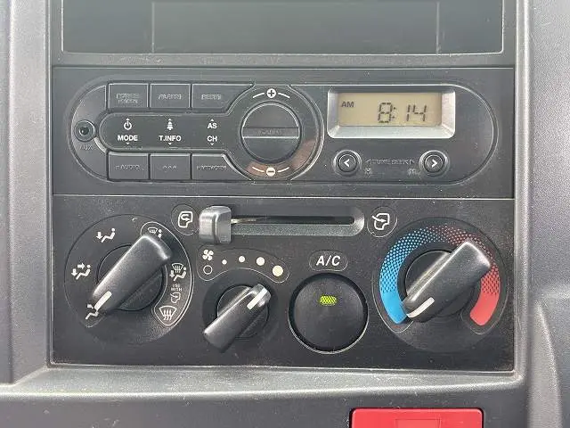 いすゞ エルフ TPG-NHR85A(2WD)の写真47
