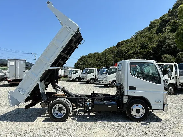 三菱 キャンター 2RG-FBA60(2WD)の写真5