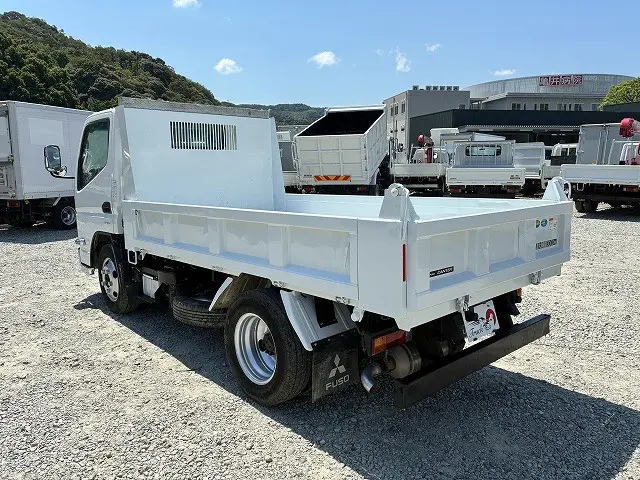 三菱 キャンター 2RG-FBA60(2WD)の写真13