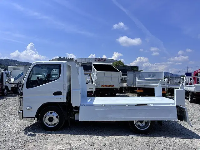 三菱 キャンター 2RG-FBA60(2WD)の写真18