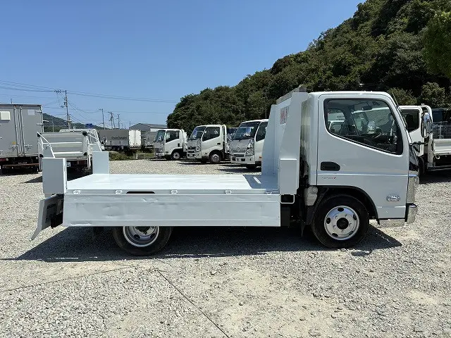 三菱 キャンター 2RG-FBA60(2WD)の写真19