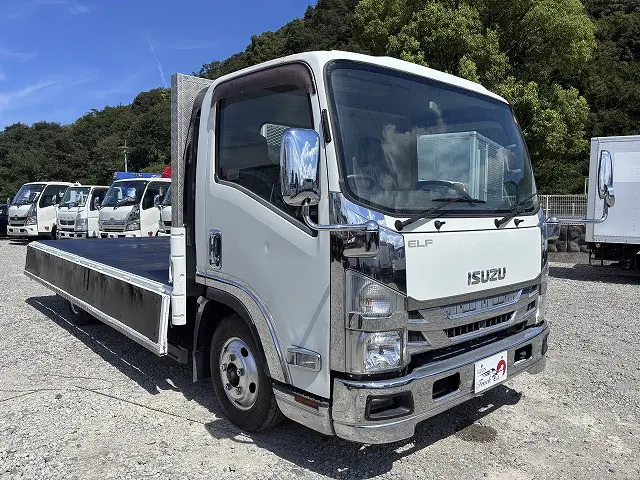 いすゞ エルフ TRG-NNR85AR(2WD)の写真10