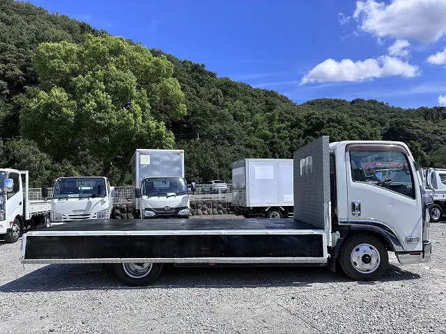 いすゞ エルフ TRG-NNR85AR(2WD)の写真12