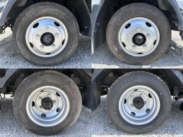 いすゞ エルフ TRG-NNR85AR(2WD)の写真20