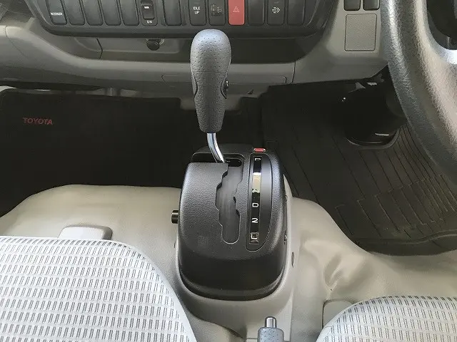 トヨタ トヨエース QDF-KDY221(2WD)の写真34
