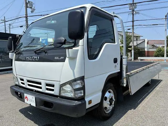 いすゞ エルフ PB-NPR81AR(2WD)の写真9