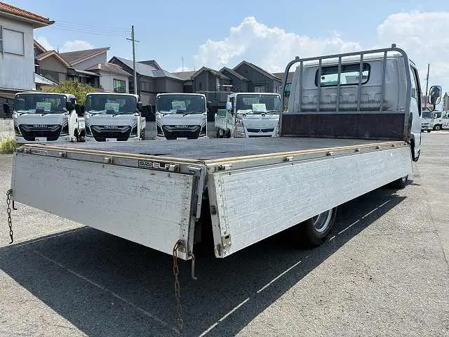 いすゞ エルフ PB-NPR81AR(2WD)の写真13