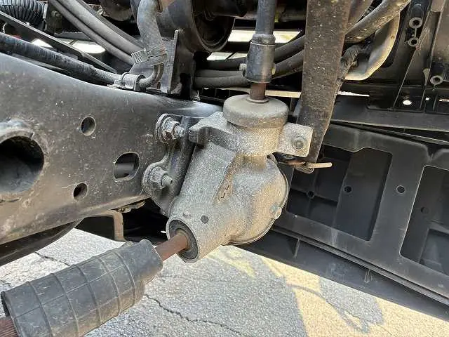 いすゞ エルフ PB-NPR81AR(2WD)の写真19