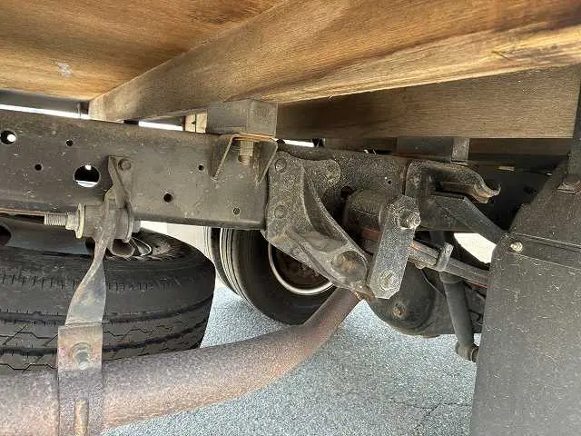 いすゞ エルフ PB-NPR81AR(2WD)の写真33