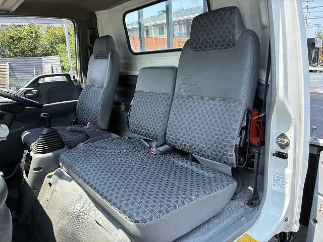 いすゞ エルフ PB-NPR81AR(2WD)の写真38