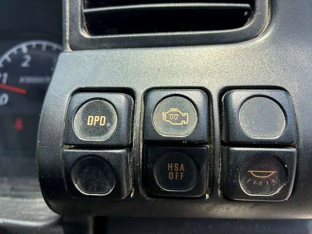 いすゞ エルフ PB-NPR81AR(2WD)の写真40