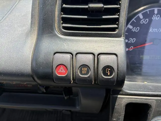 いすゞ エルフ PB-NPR81AR(2WD)の写真42