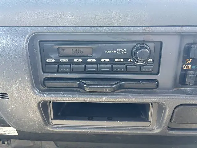 いすゞ エルフ PB-NPR81AR(2WD)の写真44