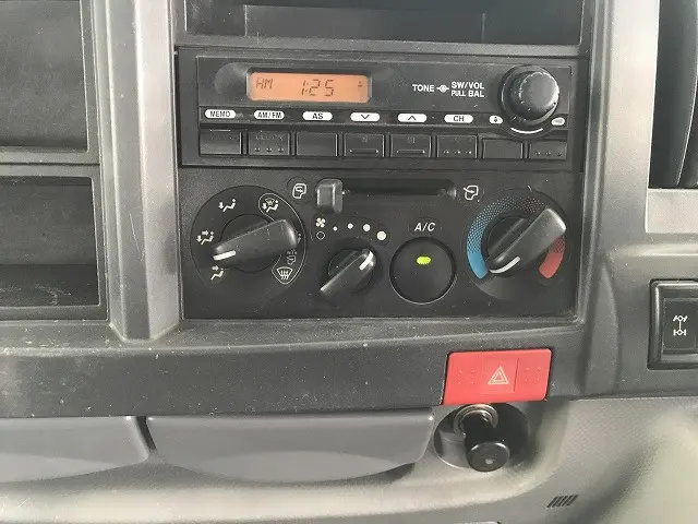 いすゞ エルフ TKG-NHS85A(4WD)の写真24